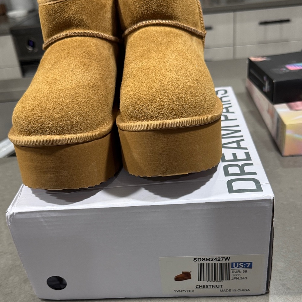 Dream Pairs Tan Platform Ankle Boots